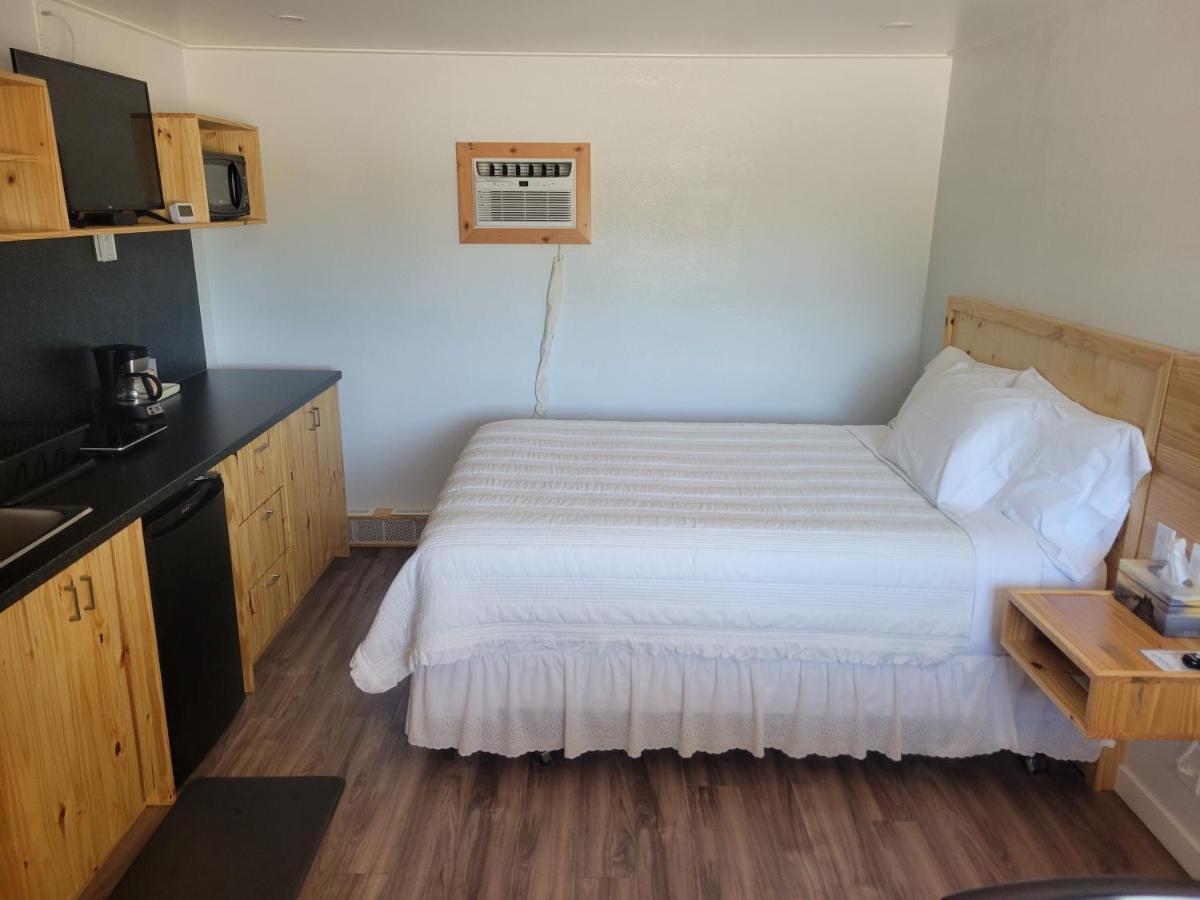 Quest Motel Whitewood Ngoại thất bức ảnh
