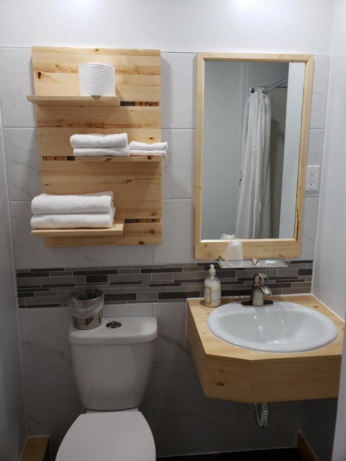 Quest Motel Whitewood Ngoại thất bức ảnh